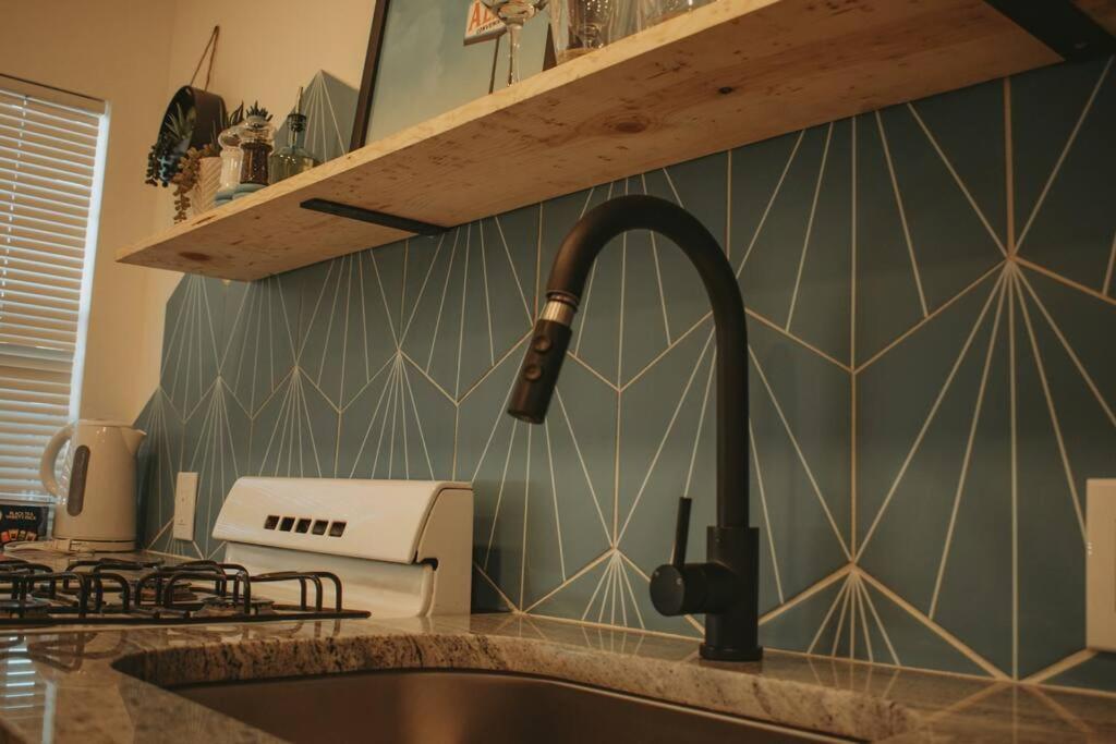 Agave Tiny House At Cactus Flower-Hot Tub-Pet Friendly-No Pet Fees! アルバカーキ エクステリア 写真
