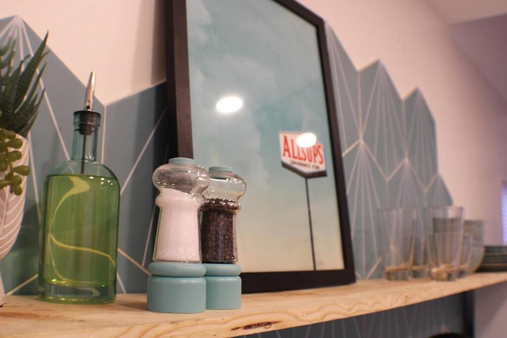 Agave Tiny House At Cactus Flower-Hot Tub-Pet Friendly-No Pet Fees! アルバカーキ エクステリア 写真
